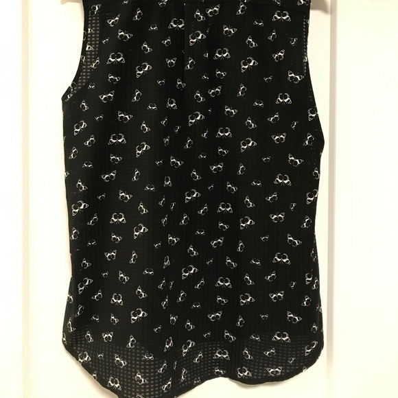 Mandy Evans sleeveless blouse, Size L, black with butterfly pattern - Picture 2 of 3